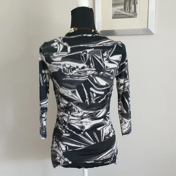Carmen Marc Valvo Black and White Patterned Cowl Neckline Three-quarter Sleeve.S - Picture 7 of 14